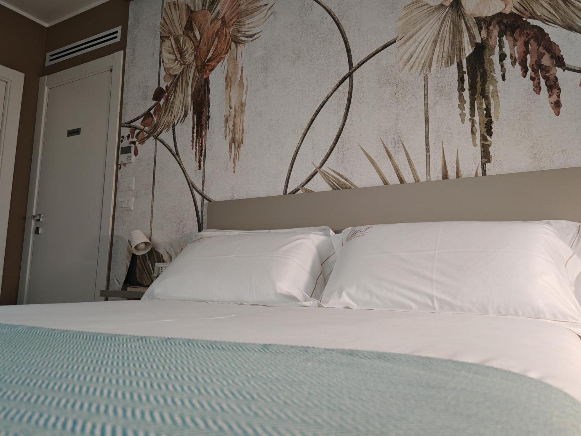 Effe4 Lovely Room Bari Esterno foto